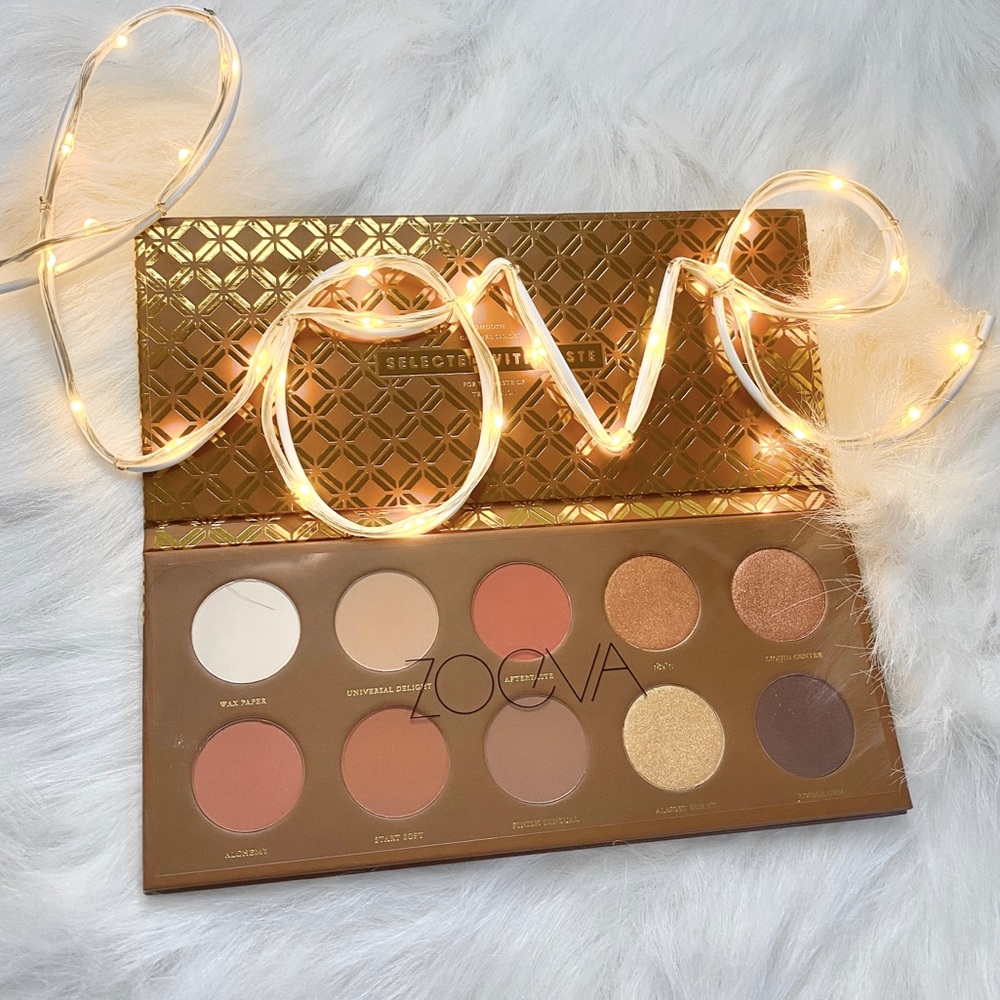 ZOEVA
Caramel Melange Eyeshadow Palette